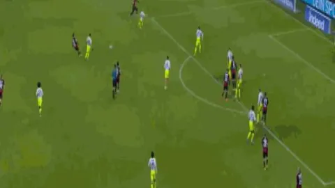 58歲泰臣老態龍钟，咬拳套引發爭議，賽後親自澄清